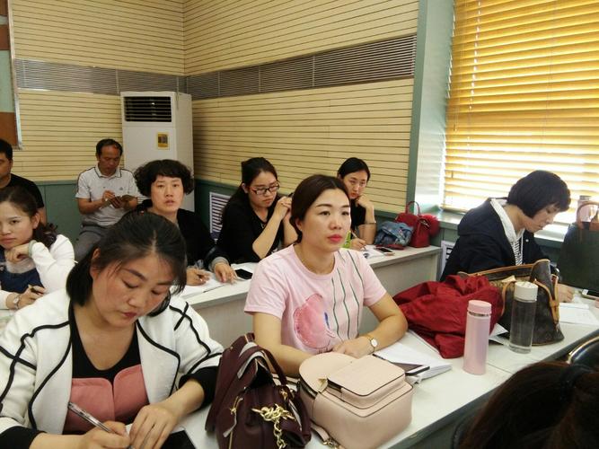 跟岗学习 沉浸其中体会深 认真记录 笔耕勤汇领悟透